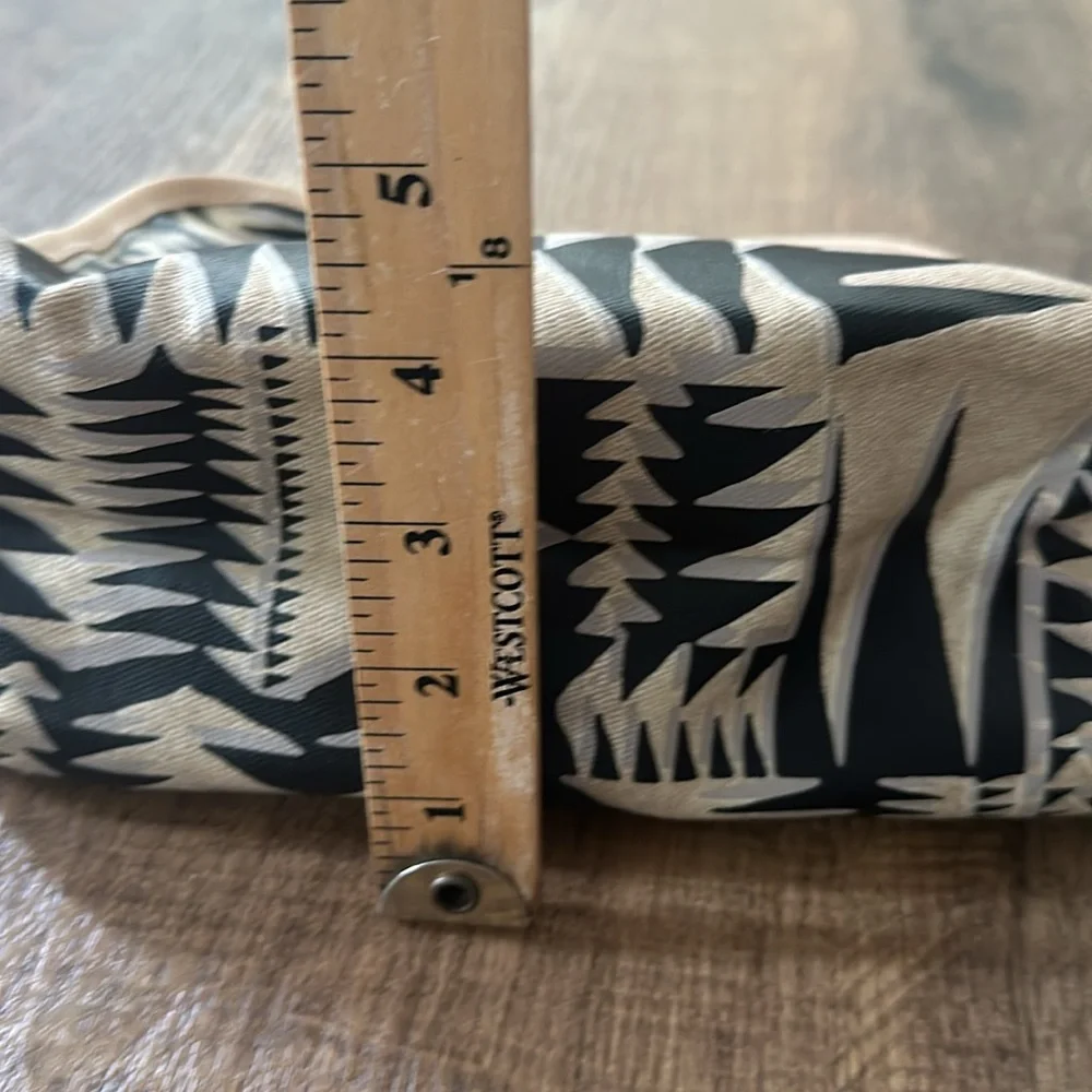 Stella & dot travel bag zipper pouch for cosmetics etc black & tan boho print